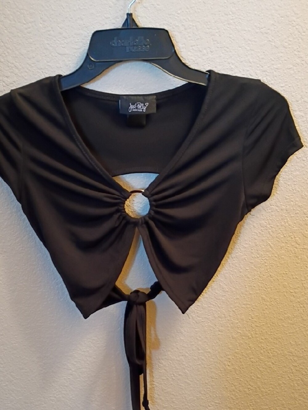 Just Rhyse Black Ring-Tie Crop Top - Picture 4 of 4